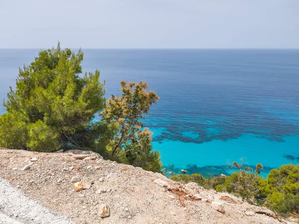 Pefkoulia plajı yakınlarındaki Lefkada 'nın muhteşem manzarası, İyon Adaları, Yunanistan