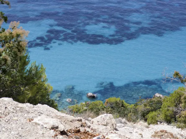 Pefkoulia plajı yakınlarındaki Lefkada 'nın muhteşem manzarası, İyon Adaları, Yunanistan