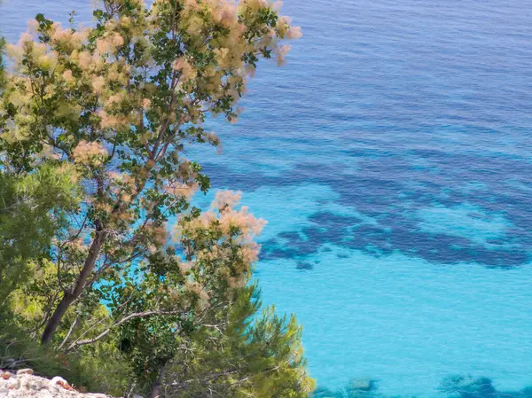 Pefkoulia plajı yakınlarındaki Lefkada 'nın muhteşem manzarası, İyon Adaları, Yunanistan