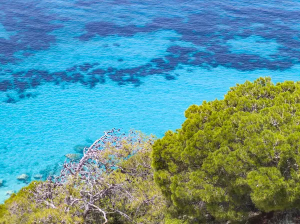 Pefkoulia plajı yakınlarındaki Lefkada 'nın muhteşem manzarası, İyon Adaları, Yunanistan