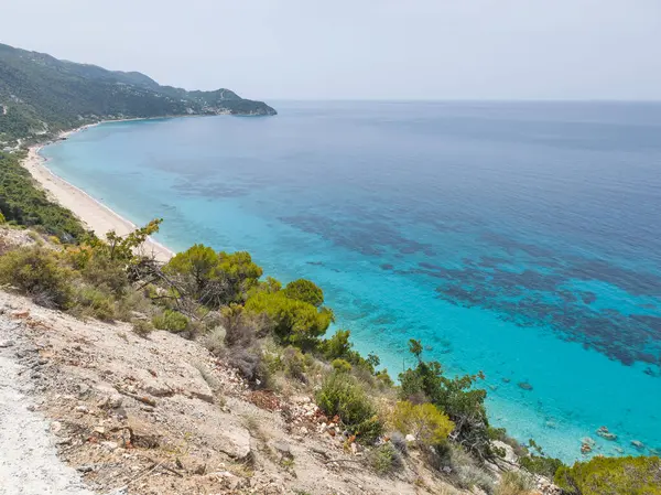 Pefkoulia plajı yakınlarındaki Lefkada 'nın muhteşem manzarası, İyon Adaları, Yunanistan