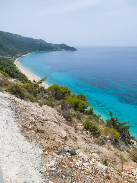 Pefkoulia plajı yakınlarındaki Lefkada 'nın muhteşem manzarası, İyon Adaları, Yunanistan