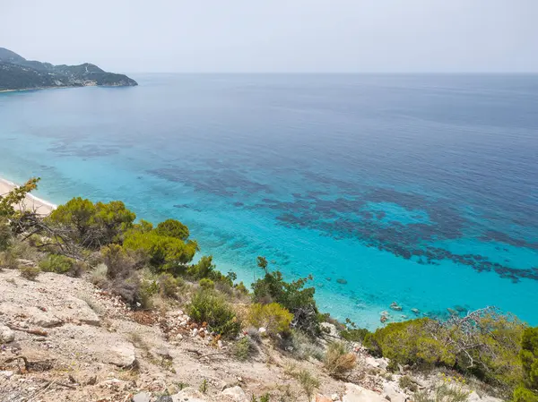Pefkoulia plajı yakınlarındaki Lefkada 'nın muhteşem manzarası, İyon Adaları, Yunanistan