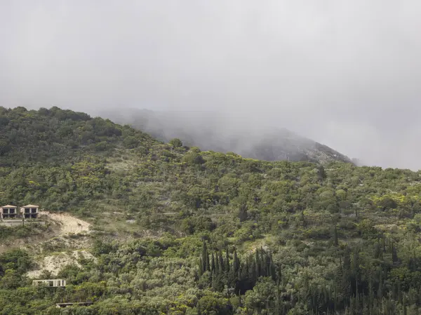 Lefkada Dağı, İyon Adaları, Yunanistan 'ın Muhteşem Bahar Manzarası