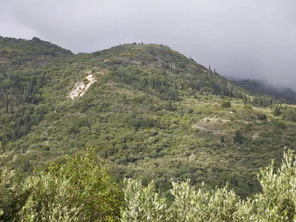 Lefkada Dağı, İyon Adaları, Yunanistan 'ın Muhteşem Bahar Manzarası