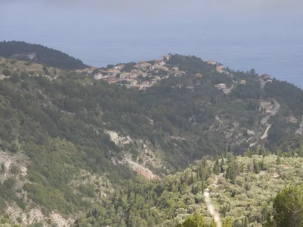 Lefkada Dağı, İyon Adaları, Yunanistan 'ın Muhteşem Bahar Manzarası