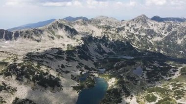 Bulgaristan 'ın Banderitsa Bölgesi yakınlarındaki Pirin Dağı' nın şaşırtıcı hava manzarası