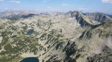 Bulgaristan 'ın Banderitsa Bölgesi yakınlarındaki Pirin Dağı' nın şaşırtıcı hava manzarası