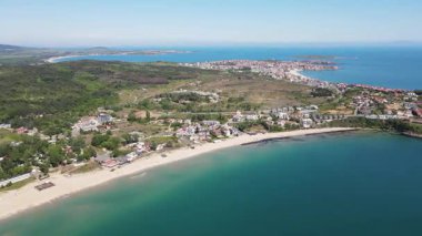 Bulgaristan 'ın Burgaz Bölgesi Smokinya Sahili yakınlarındaki Karadeniz kıyılarının hava manzarası 