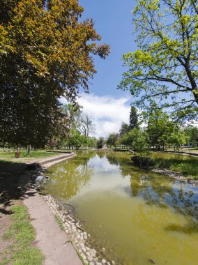 Bulgaristan 'ın Sofya kentindeki Borisova gradina (Boris Garden)' ın İnanılmaz Baharı