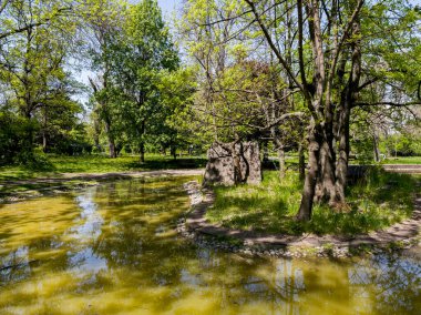 Bulgaristan 'ın Sofya kentindeki Borisova gradina (Boris Garden)' ın İnanılmaz Baharı