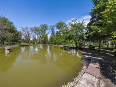 Bulgaristan 'ın Sofya kentindeki Borisova gradina (Boris Garden)' ın İnanılmaz Baharı