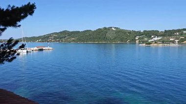 Skiathos Town, Sporades, Thessaly, Yunanistan 'ın inanılmaz kıyı şeridi manzarası