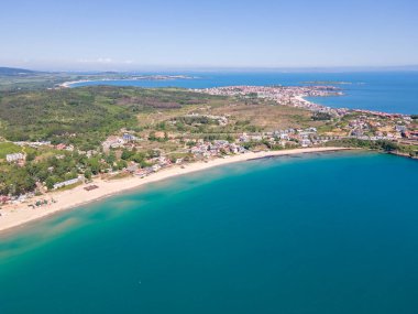 Bulgaristan 'ın Burgaz Bölgesi Smokinya Sahili yakınlarındaki Karadeniz kıyılarının hava manzarası