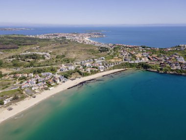 Bulgaristan 'ın Burgaz Bölgesi Smokinya Sahili yakınlarındaki Karadeniz kıyılarının hava manzarası