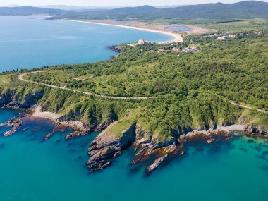 Bulgaristan 'ın Burgaz Bölgesi Smokinya Sahili yakınlarındaki Karadeniz kıyılarının hava manzarası
