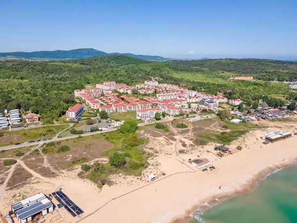 Bulgaristan 'ın Burgaz Bölgesi Smokinya Sahili yakınlarındaki Karadeniz kıyılarının hava manzarası