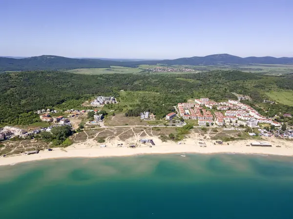 Bulgaristan 'ın Burgaz Bölgesi Smokinya Sahili yakınlarındaki Karadeniz kıyılarının hava manzarası