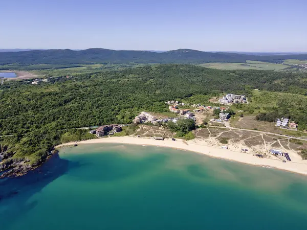 Bulgaristan 'ın Burgaz Bölgesi Smokinya Sahili yakınlarındaki Karadeniz kıyılarının hava manzarası