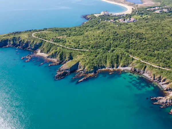 Bulgaristan 'ın Burgaz Bölgesi Smokinya Sahili yakınlarındaki Karadeniz kıyılarının hava manzarası