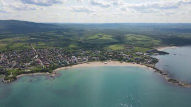 Bulgaristan 'ın Burgaz Bölgesi' ndeki Lozenets kasabası yakınlarındaki Karadeniz kıyılarının hava manzarası 