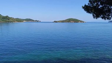 Skiathos Adası, Sporades, Teselya, Yunanistan 'ın inanılmaz kıyı şeridi manzarası