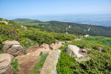 Bulgaristan 'ın Vitosha Dağı' nın Muhteşem Bahar Panoraması