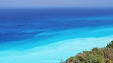 Yunanistan 'ın İyon Adaları' ndaki Egremni Sahili yakınlarındaki Lefkada Sahili 'nin Muhteşem Panoraması