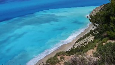 Yunanistan 'ın İyon Adaları' ndaki Egremni Sahili yakınlarındaki Lefkada Sahili 'nin Muhteşem Panoraması