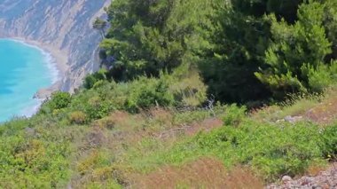 Yunanistan 'ın İyon Adaları' ndaki Egremni Sahili yakınlarındaki Lefkada Sahili 'nin Muhteşem Panoraması