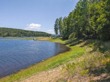 Sırbistan 'ın Vlasina Gölü' nün Muhteşem Yaz Panoraması