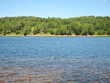 Sırbistan 'ın Vlasina Gölü' nün Muhteşem Yaz Panoraması