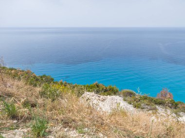 Yunanistan, İyon Adaları, Milos plajı yakınlarındaki Lefkada 'nın şaşırtıcı Panoraması