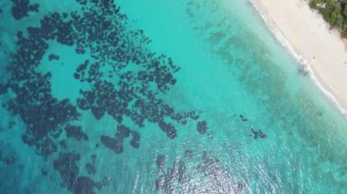 Lefkada 'nın Pefkoulia plajı yakınlarındaki inanılmaz hava manzarası, İyon Adaları, Yunanistan