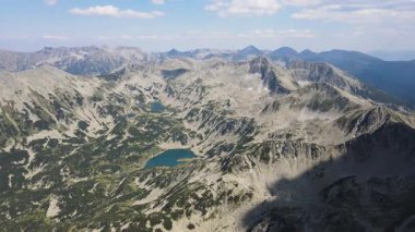 Bulgaristan 'ın Banderitsa Bölgesi yakınlarındaki Pirin Dağı' nın şaşırtıcı hava manzarası