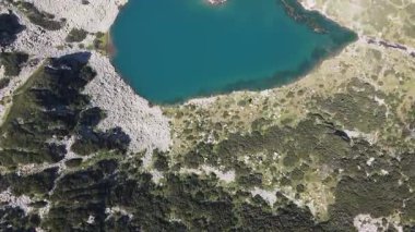 Bulgaristan 'ın Banderitsa Bölgesi yakınlarındaki Pirin Dağı' nın şaşırtıcı hava manzarası