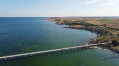 Bulgaristan 'ın Dobrich Bölgesi' ndeki Şabla Burnu yakınlarındaki Karadeniz kıyılarının hava manzarası