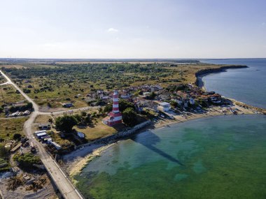 Bulgaristan 'ın Dobrich Bölgesi' ndeki Şabla Burnu yakınlarındaki Karadeniz kıyılarının hava manzarası