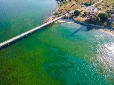 Bulgaristan 'ın Dobrich Bölgesi' ndeki Şabla Burnu yakınlarındaki Karadeniz kıyılarının hava manzarası