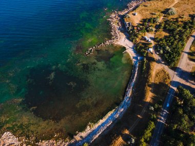 Bulgaristan 'ın Dobrich Bölgesi' ndeki Şabla Burnu yakınlarındaki Karadeniz kıyılarının hava manzarası