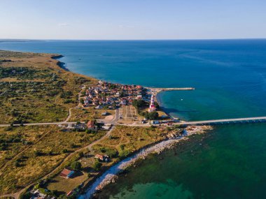 Bulgaristan 'ın Dobrich Bölgesi' ndeki Şabla Burnu yakınlarındaki Karadeniz kıyılarının hava manzarası