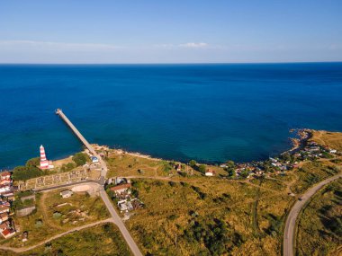 Bulgaristan 'ın Dobrich Bölgesi' ndeki Şabla Burnu yakınlarındaki Karadeniz kıyılarının hava manzarası