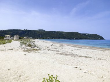 Yunanistan 'ın İyon Adaları' ndaki Agios Ioannis plajı yakınlarındaki Lefkada Panoraması