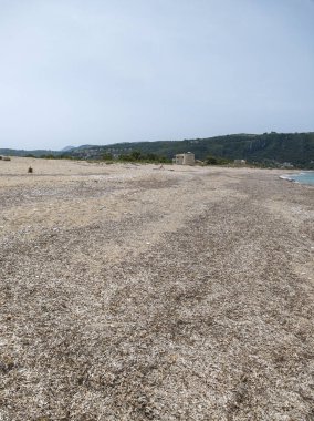Yunanistan 'ın İyon Adaları' ndaki Agios Ioannis plajı yakınlarındaki Lefkada Panoraması