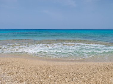 Yunanistan 'ın İyon Adaları' ndaki Agios Ioannis plajı yakınlarındaki Lefkada Panoraması