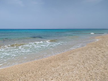 Yunanistan 'ın İyon Adaları' ndaki Agios Ioannis plajı yakınlarındaki Lefkada Panoraması