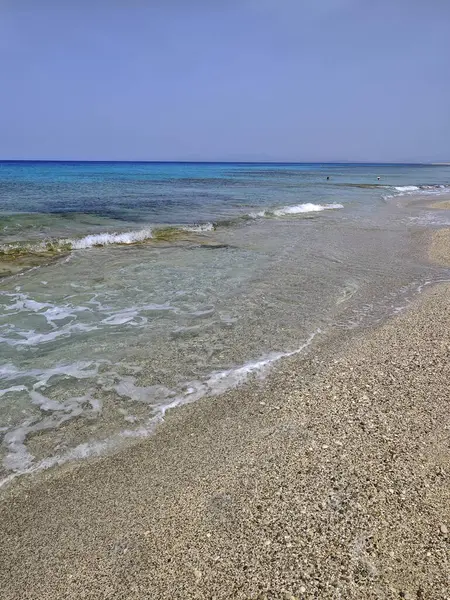 Yunanistan 'ın İyon Adaları' ndaki Agios Ioannis plajı yakınlarındaki Lefkada Panoraması