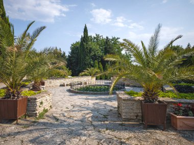 Bulgaristan 'ın Dobrich bölgesinin Balchik kentindeki Botanik Bahçesi' nin inanılmaz manzarası