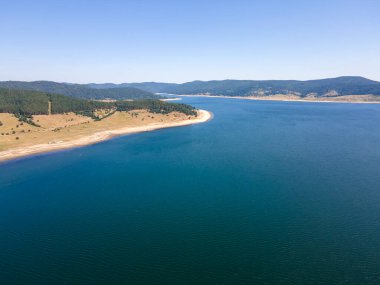 Bulgaristan 'ın Pazardzhik bölgesinin Batak Baraj Havalimanı manzarası