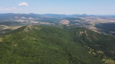 Rudina Dağı, Pernik Bölgesi, Bulgaristan 'ın İnanılmaz Yaz Manzarası
